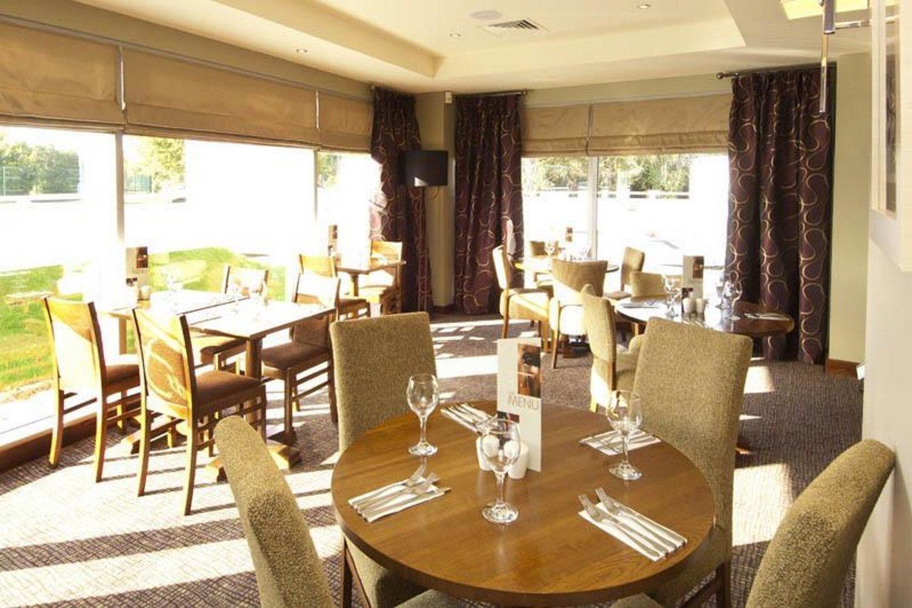 Premier Inn Liverpool John Lennon Airport Speke Buitenkant foto