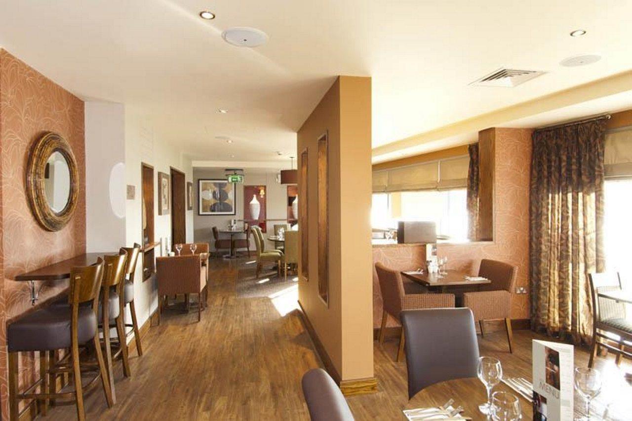 Premier Inn Liverpool John Lennon Airport Speke Buitenkant foto