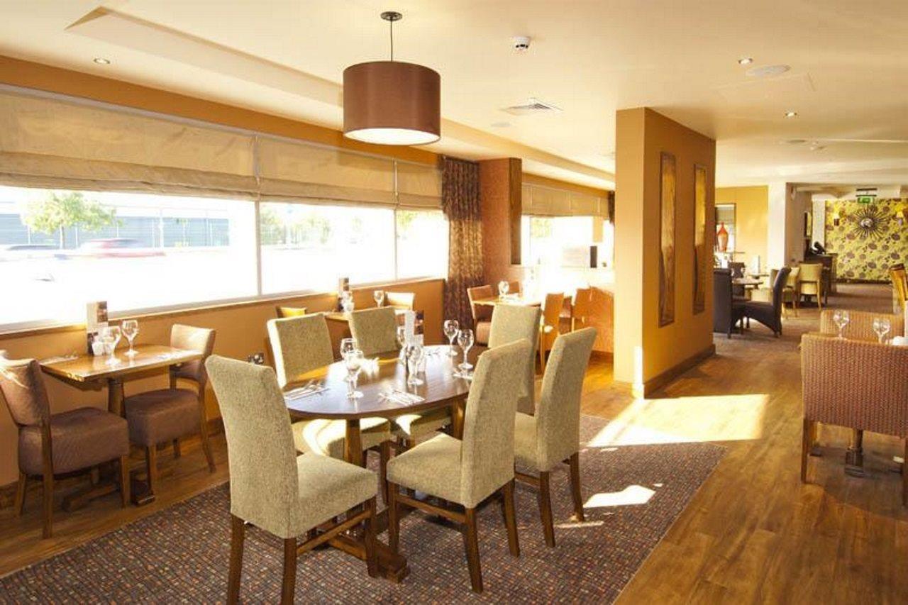 Premier Inn Liverpool John Lennon Airport Speke Buitenkant foto