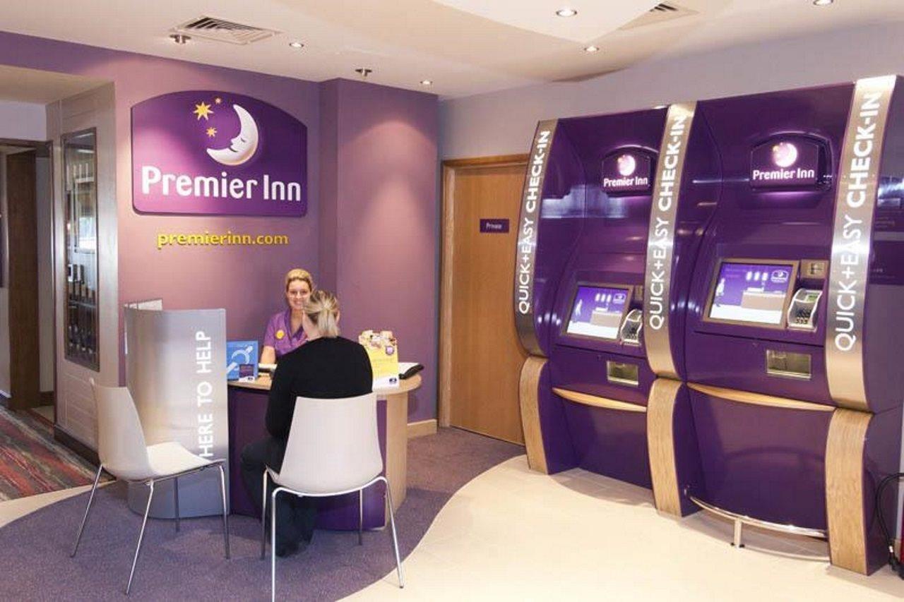 Premier Inn Liverpool John Lennon Airport Speke Buitenkant foto