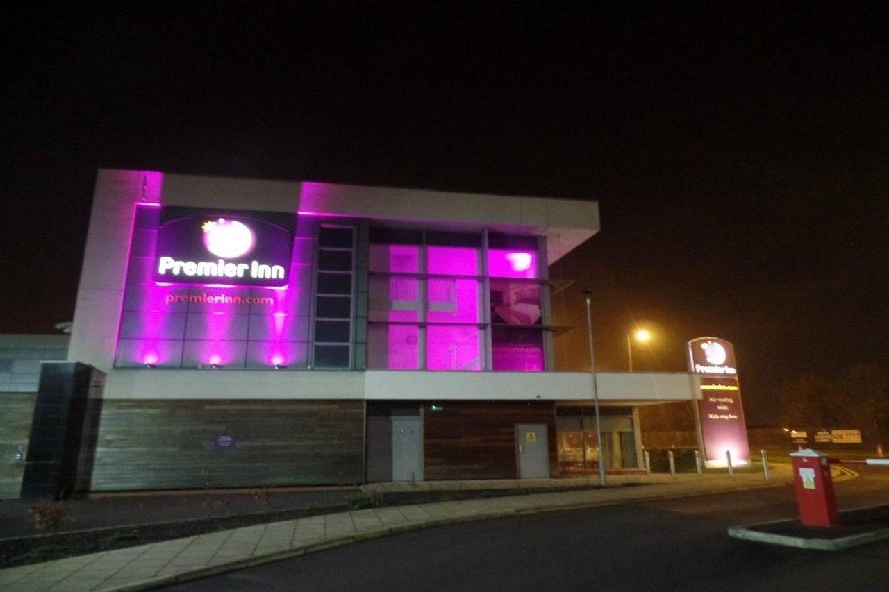 Premier Inn Liverpool John Lennon Airport Speke Buitenkant foto