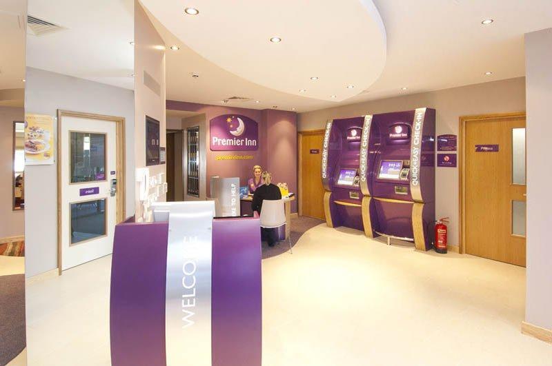 Premier Inn Liverpool John Lennon Airport Speke Buitenkant foto